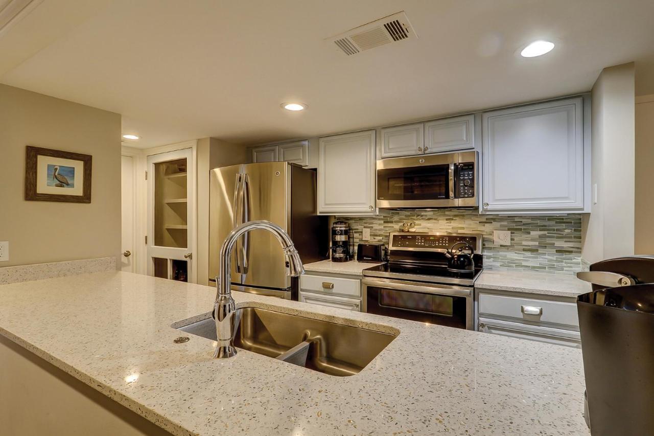 Luxury Updated New Kitchen New Floors, New Tvs, Bikes & Beach Gear Included ヒルトンヘッドアイランド エクステリア 写真