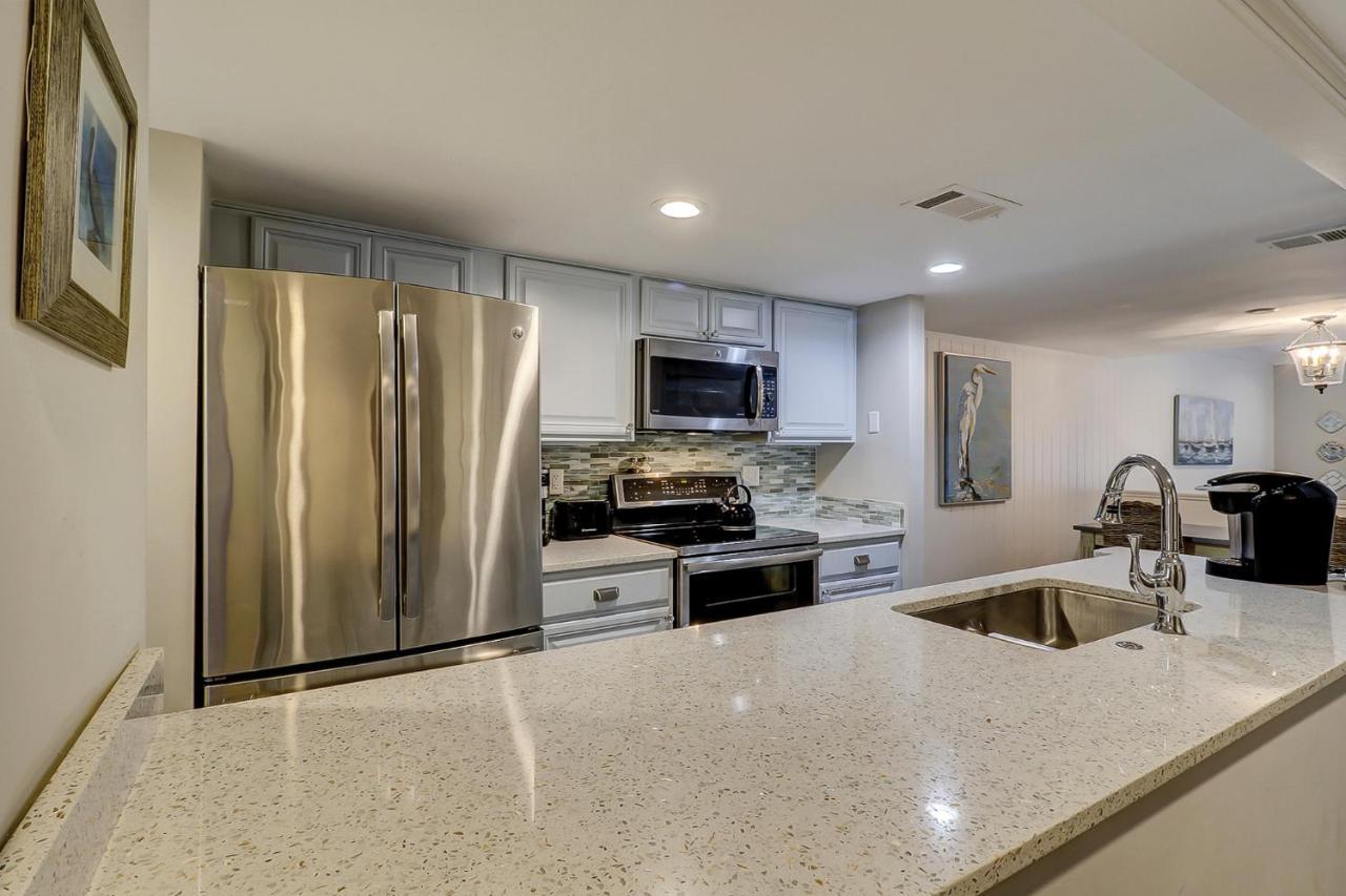 Luxury Updated New Kitchen New Floors, New Tvs, Bikes & Beach Gear Included ヒルトンヘッドアイランド エクステリア 写真
