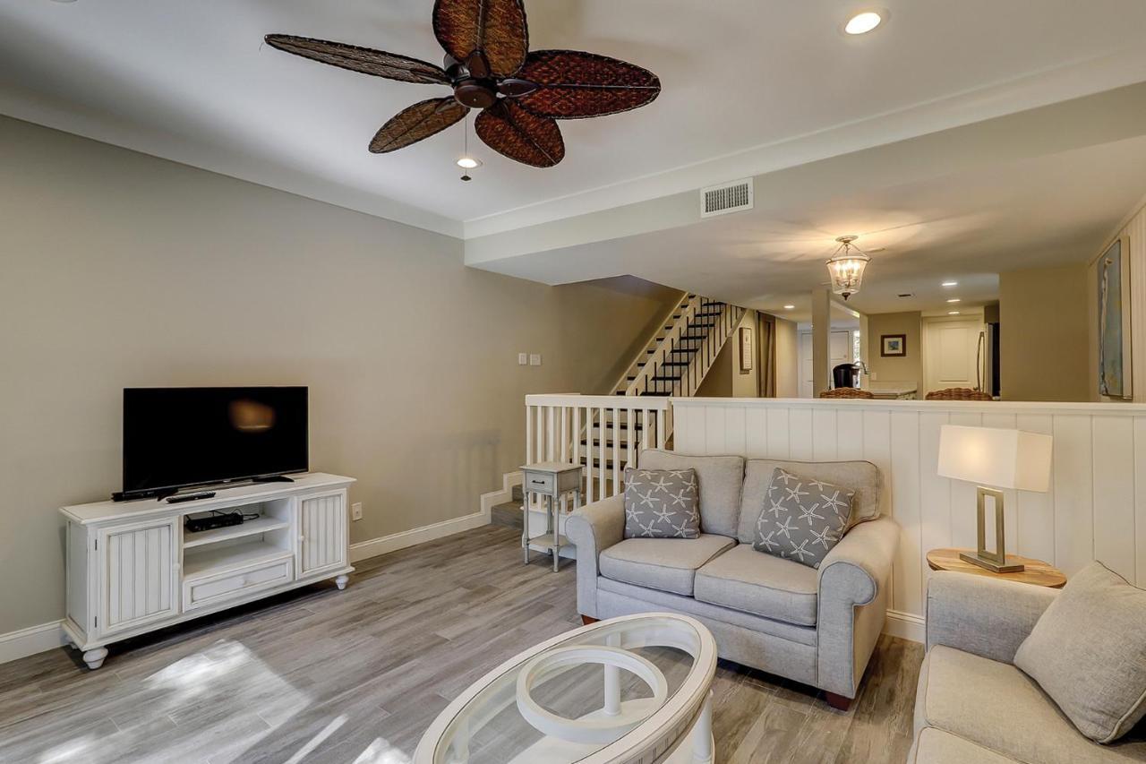 Luxury Updated New Kitchen New Floors, New Tvs, Bikes & Beach Gear Included ヒルトンヘッドアイランド エクステリア 写真